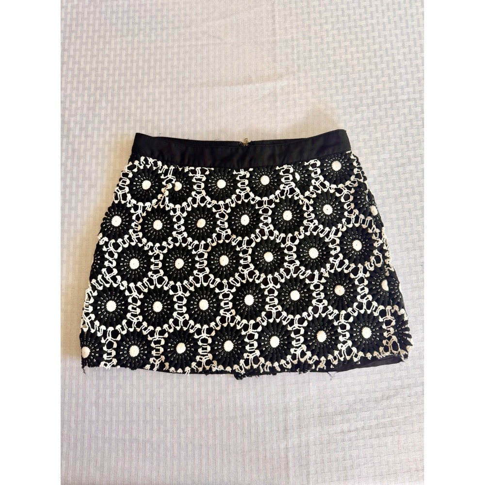 Forever 21 Black White Crochet Floral Mini Skirt Boho Festival Size S AS8117